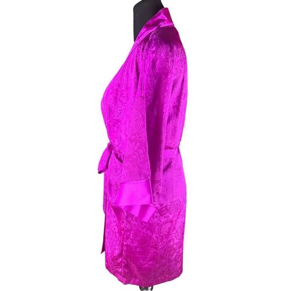 Victoria’s Secret purple fuchsia textured polyester short robe tassels one size - Picture 2 of 5